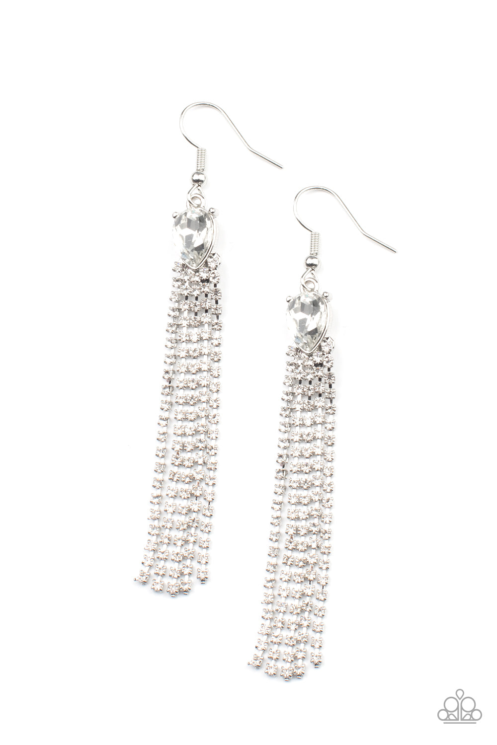 Paparazzi ♥ Drop-Dead Dainty - White ♥ Earrings