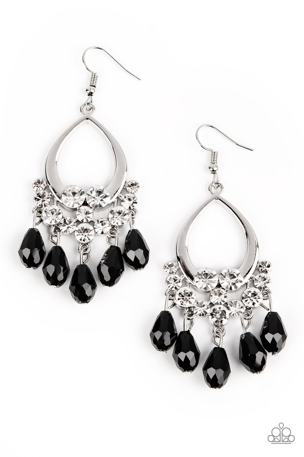 Paparazzi ♥ Famous Fashionista - Black ♥ Earrings