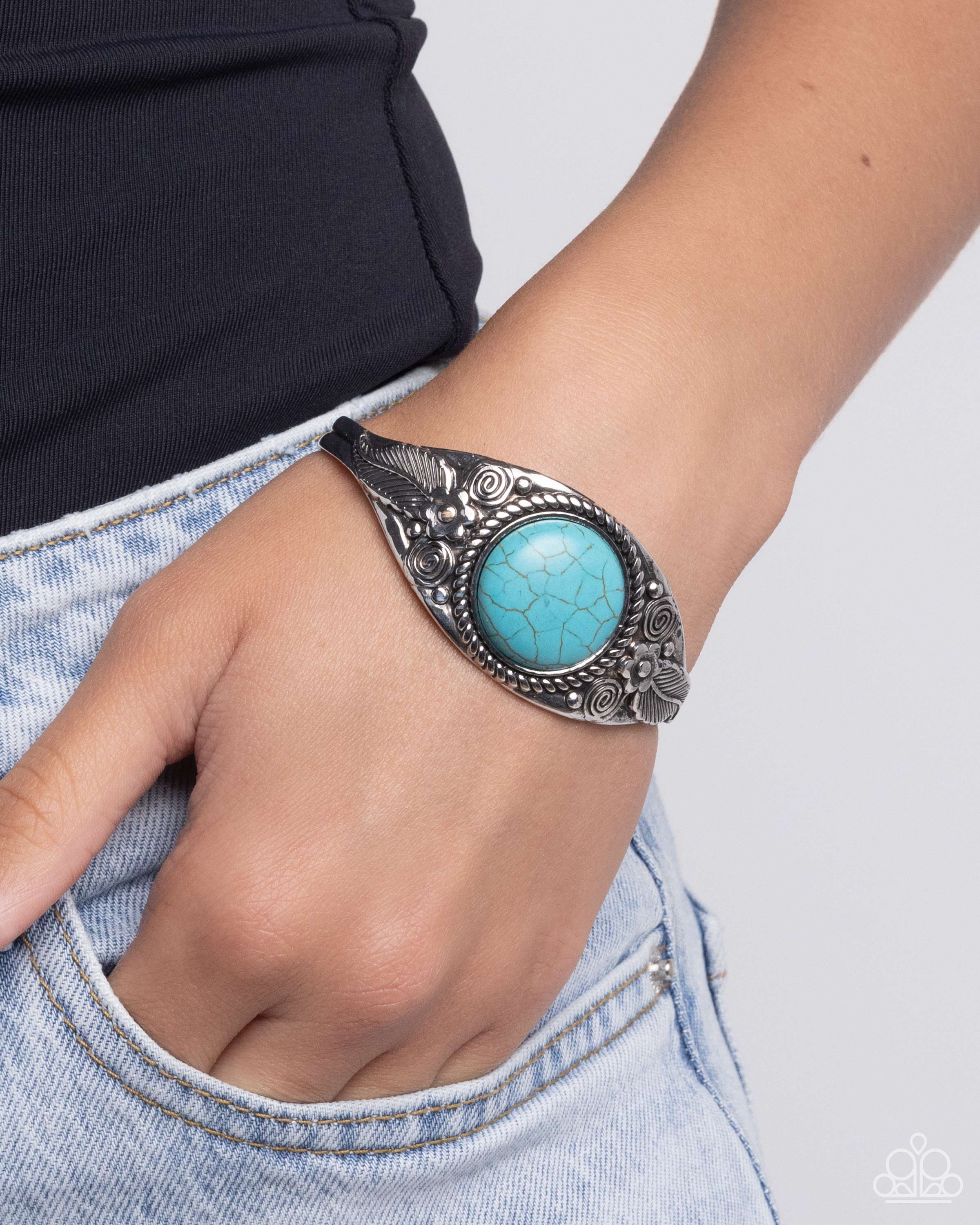 Paparazzi Whimsically Winslow Blue Bracelet