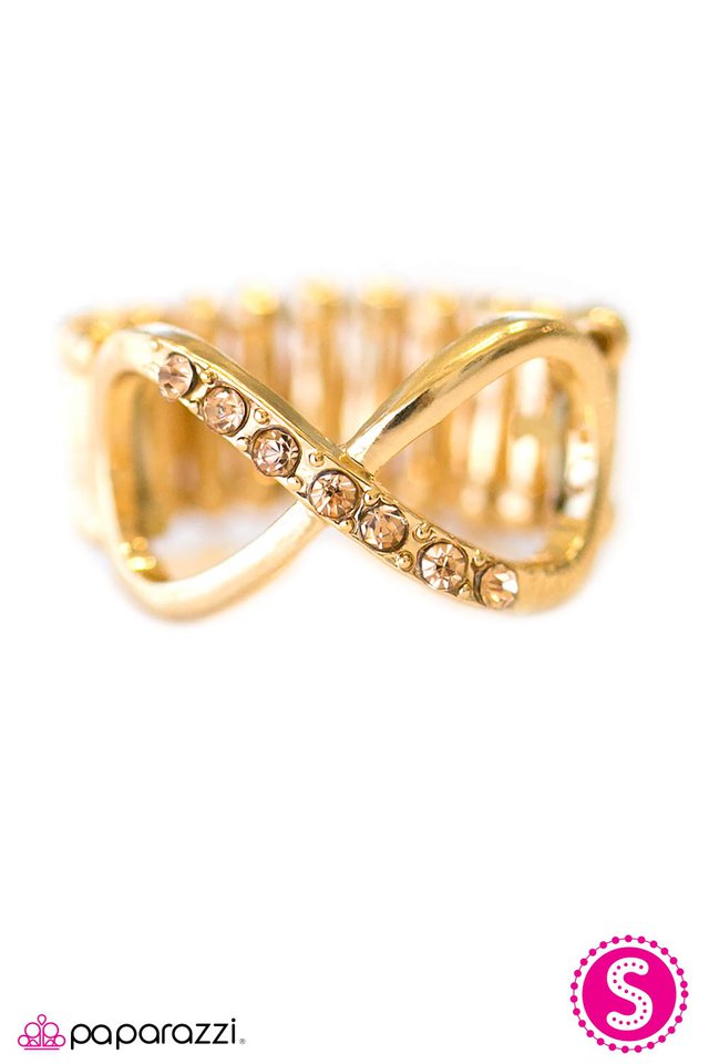 Paparazzi ♥ Forever and Ever - Gold ♥ Ring