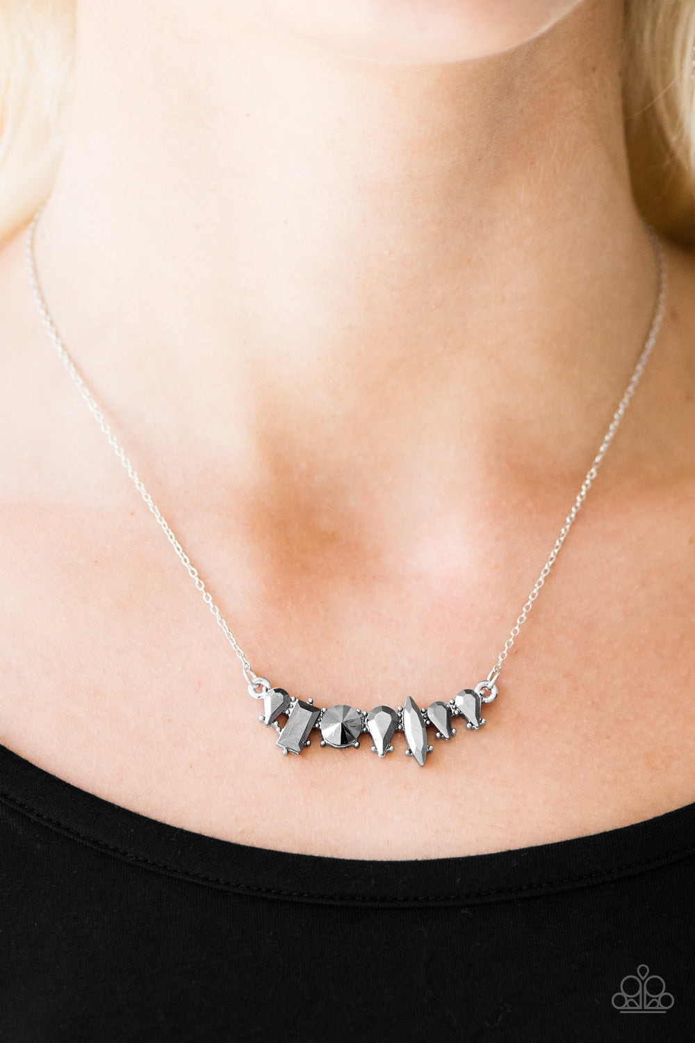 Paparazzi ♥ Living The Luxe Life - Silver ♥  Necklace