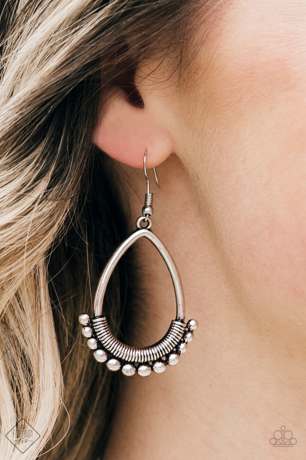 Paparazzi ♥ Steal The Thunder ♥  Earrings