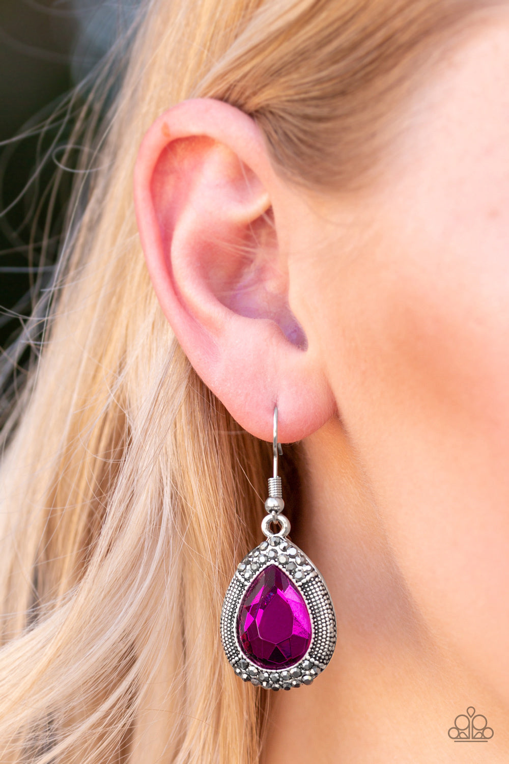 Gorgeously genie pink earring outlet paparazzi