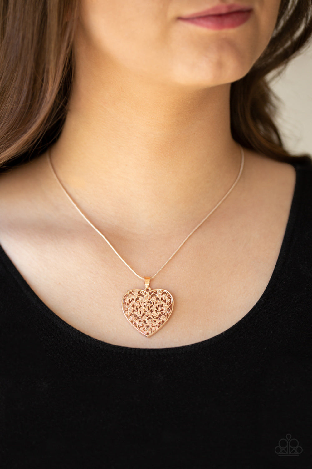Paparazzi Look Into Your Heart Gold Necklace