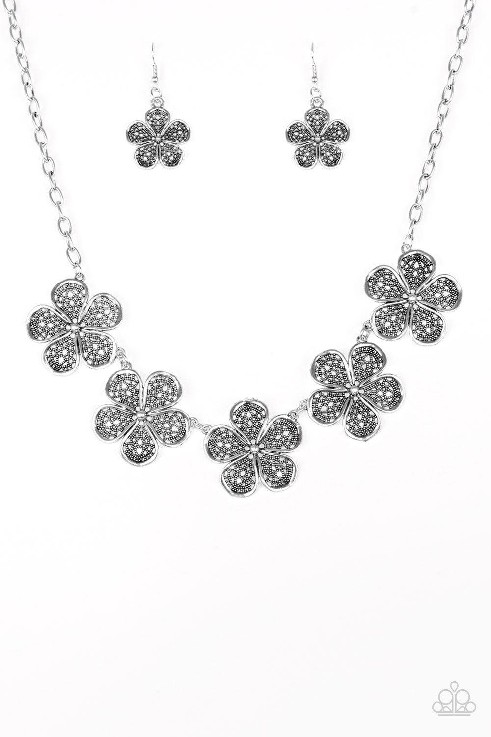Paparazzi daisy necklace clearance