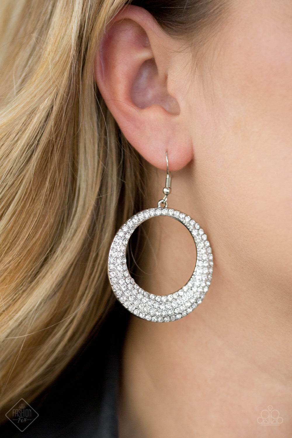 Paparazzi ♥ Very Victorious ♥  Earrings