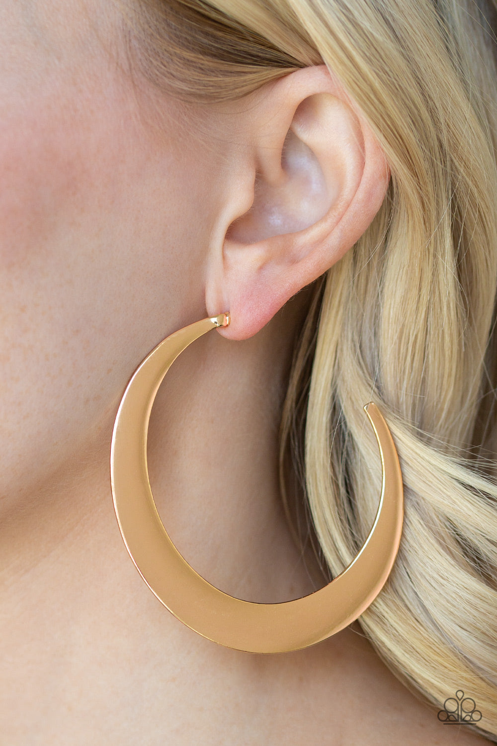 Paparazzi ♥ Moon Beam - Gold ♥  Earrings