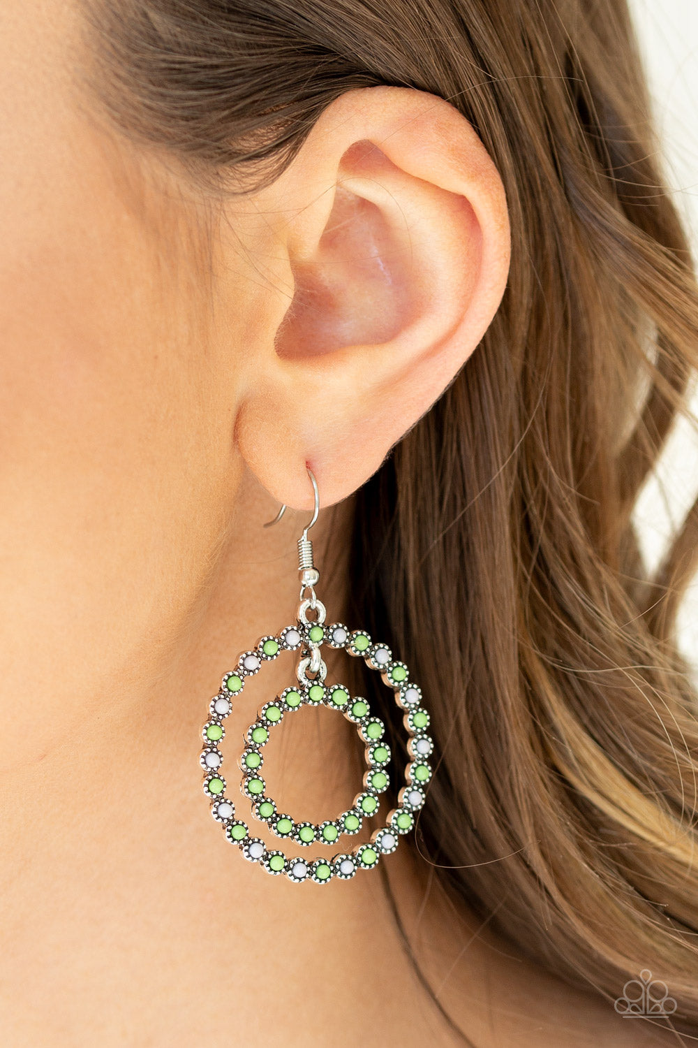 Paparazzi ♥ Vibrant Venture - Green ♥  Earrings