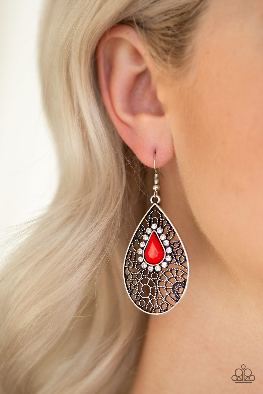 Paparazzi ♥ Modern Monte Carlo - Red ♥  Earrings