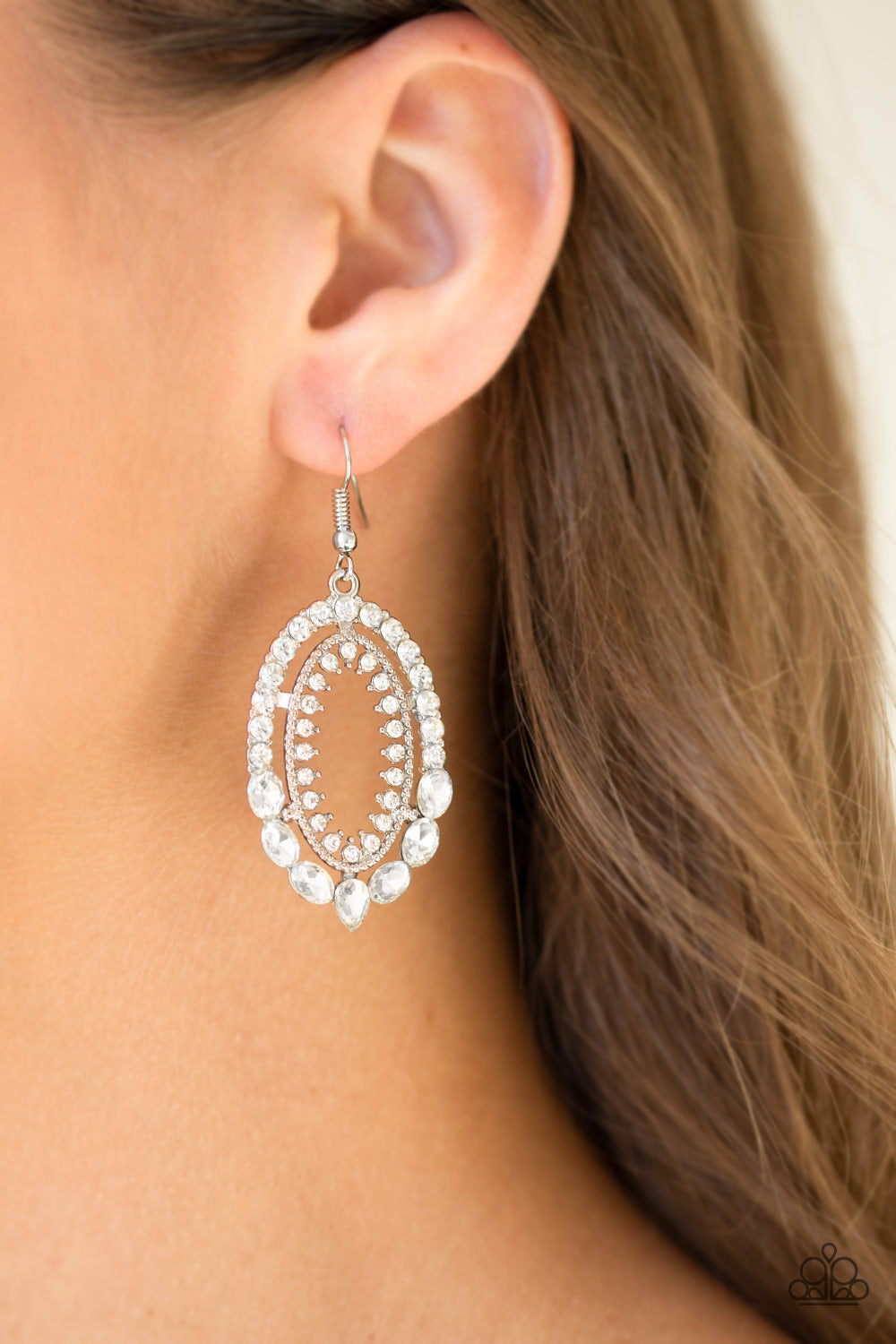 Paparazzi ♥ Trophy Shimmer - White ♥  Earrings