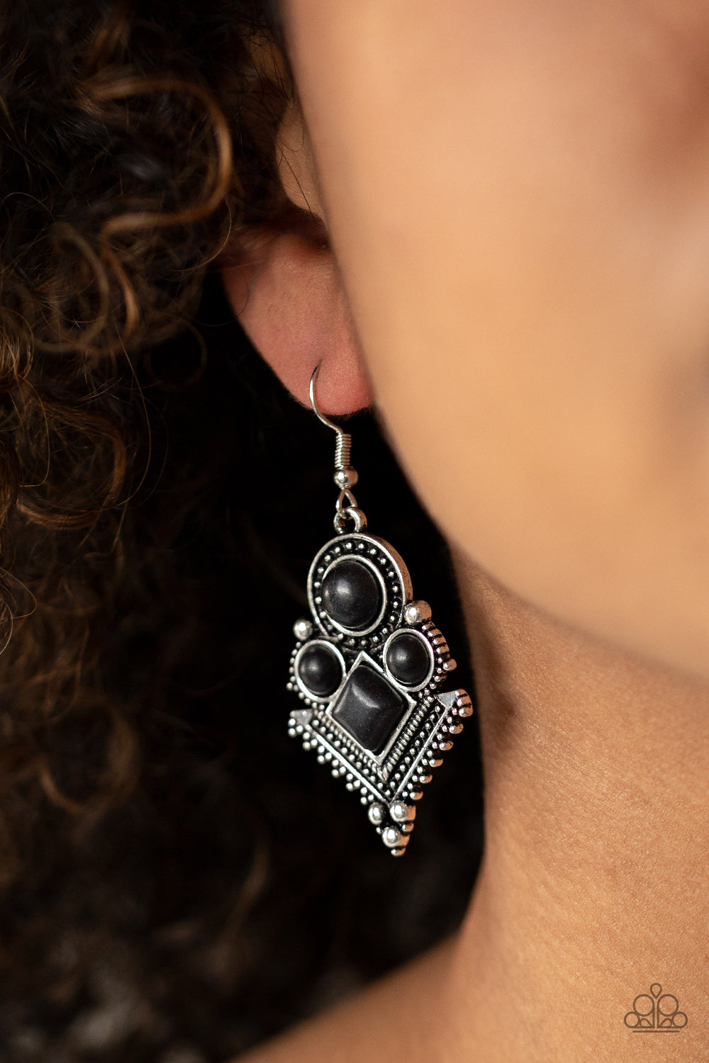 Paparazzi ♥ So Sonoran - Black ♥  Earrings