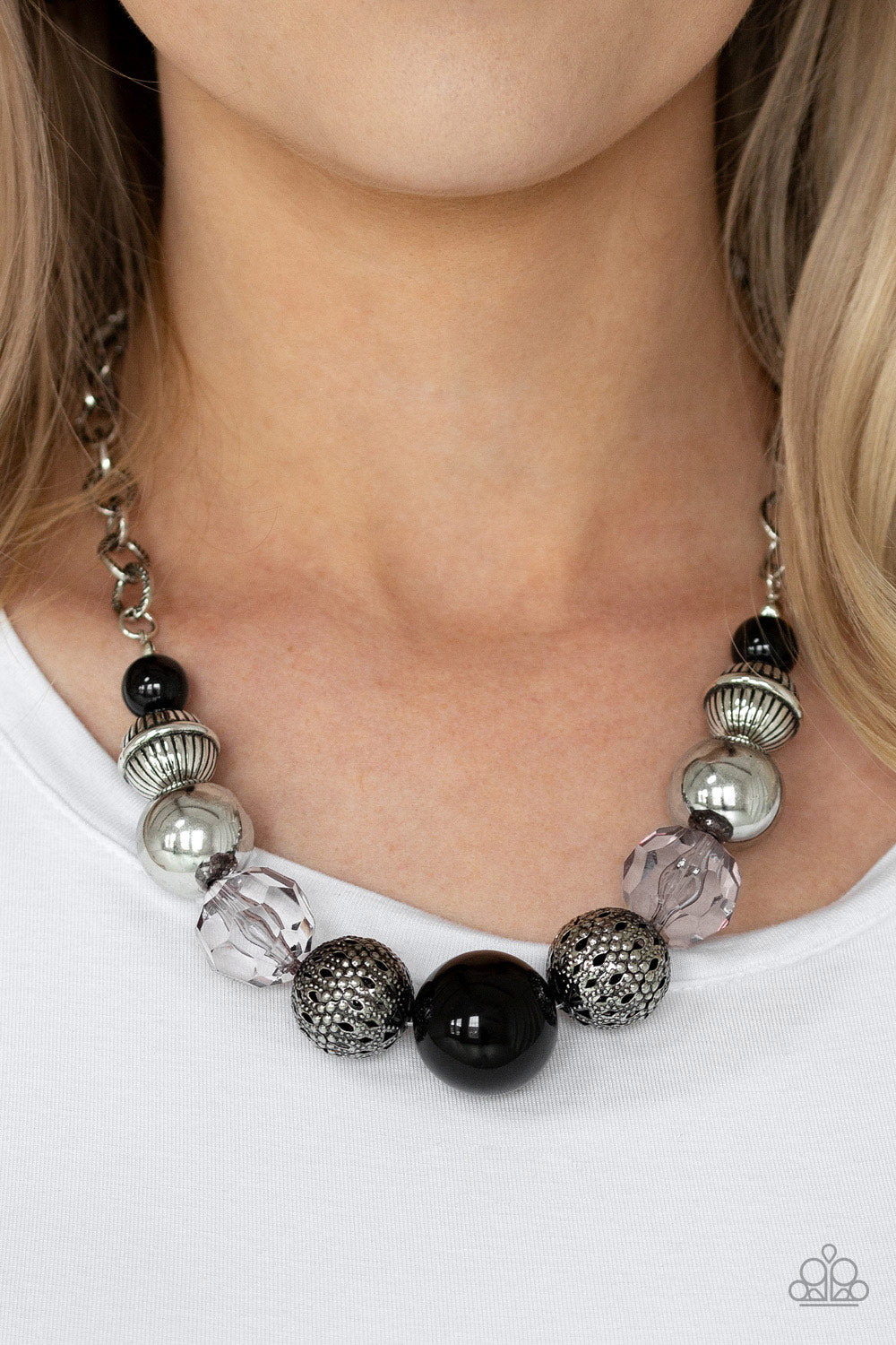 Paparazzi ♥ Sugar, Sugar - Black ♥  Necklace