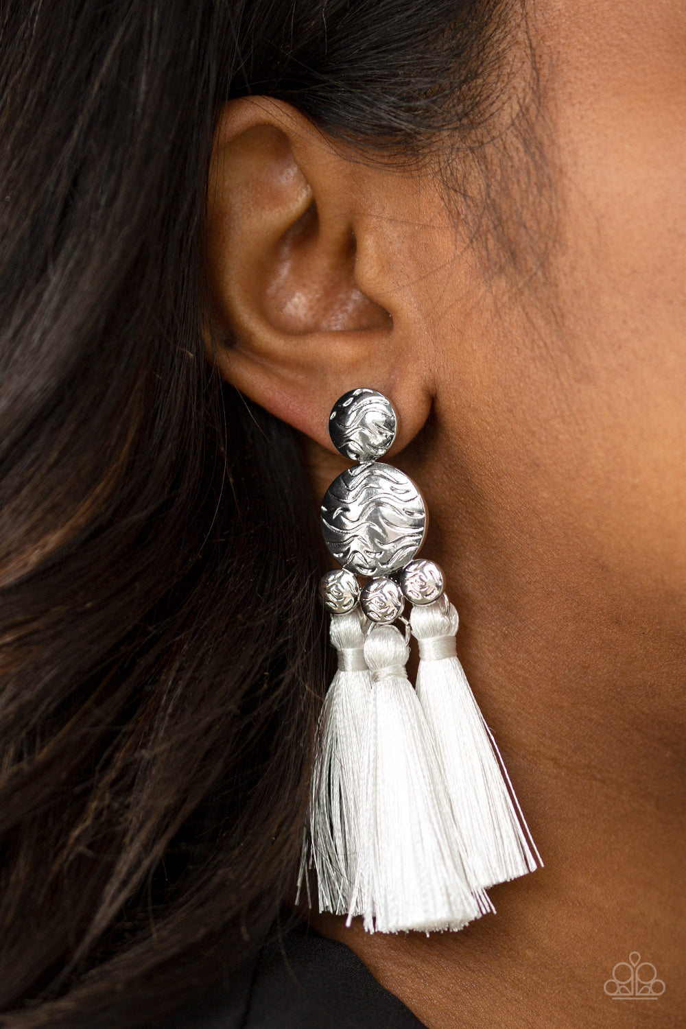 Paparazzi ♥ Taj Mahal Tourist - White ♥  Post Earrings