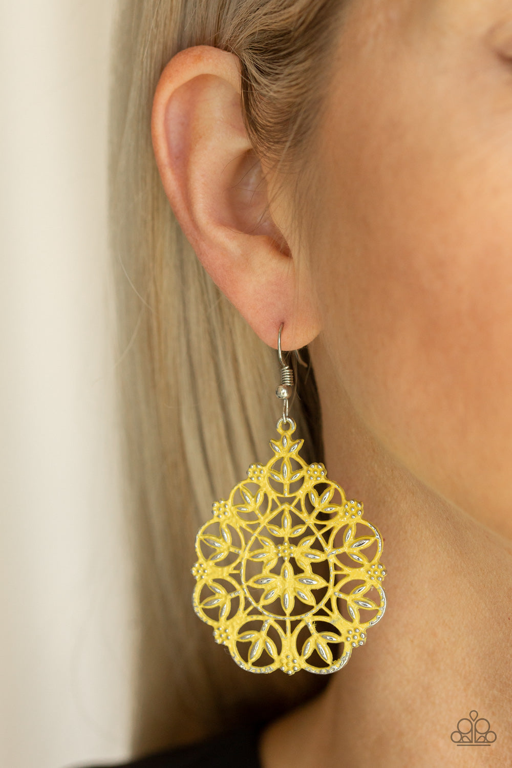 Paparazzi ♥ Garden Party Princess - Yellow ♥  Earrings