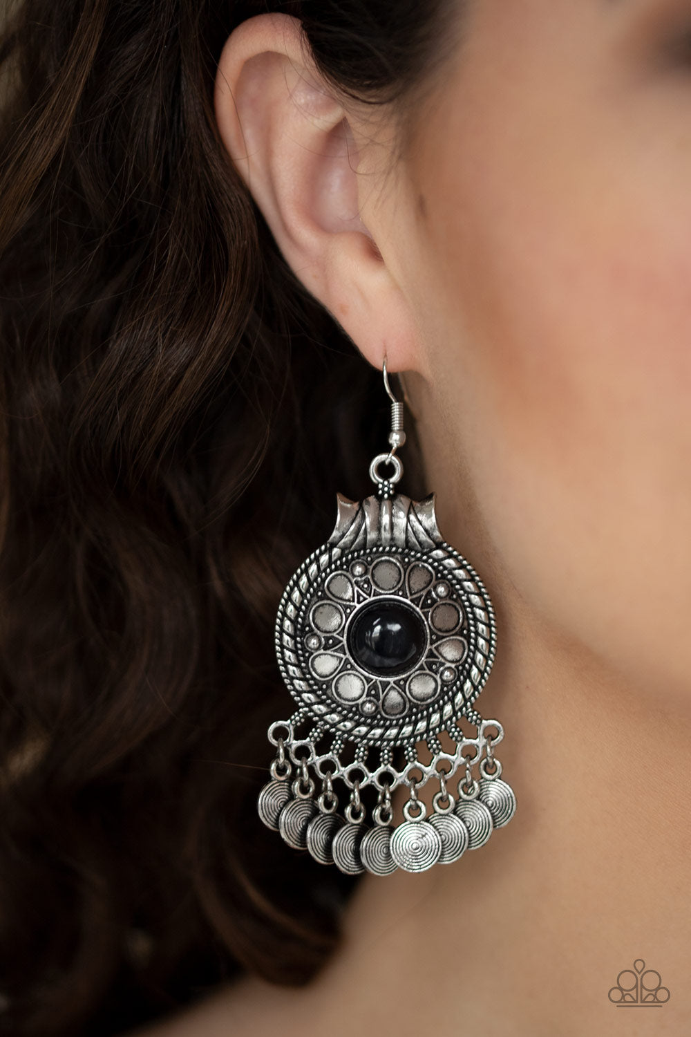 Paparazzi ♥ Rural Rhythm - Black ♥  Earrings