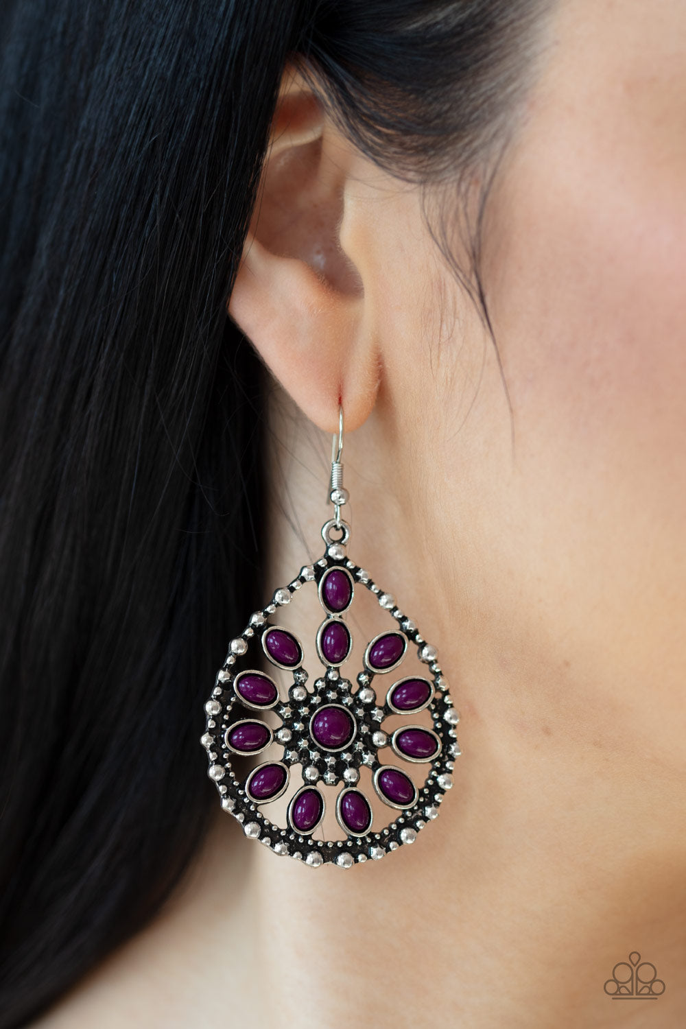 Paparazzi ♥ Free To Roam - Purple ♥  Earrings