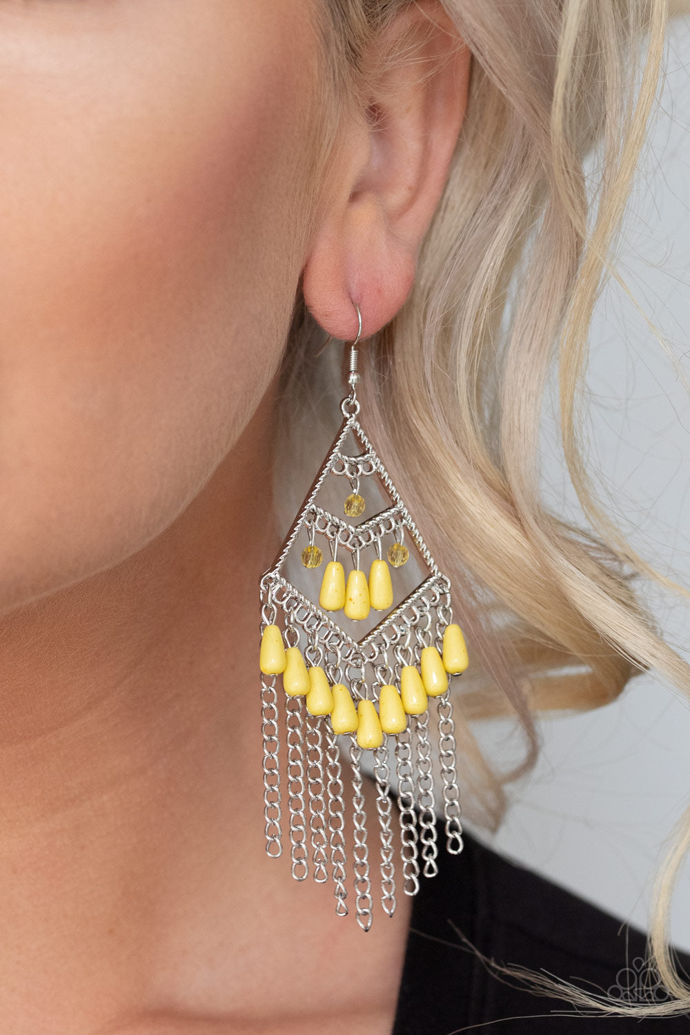 Paparazzi ♥ Trending Transcendence - Yellow ♥  Earrings