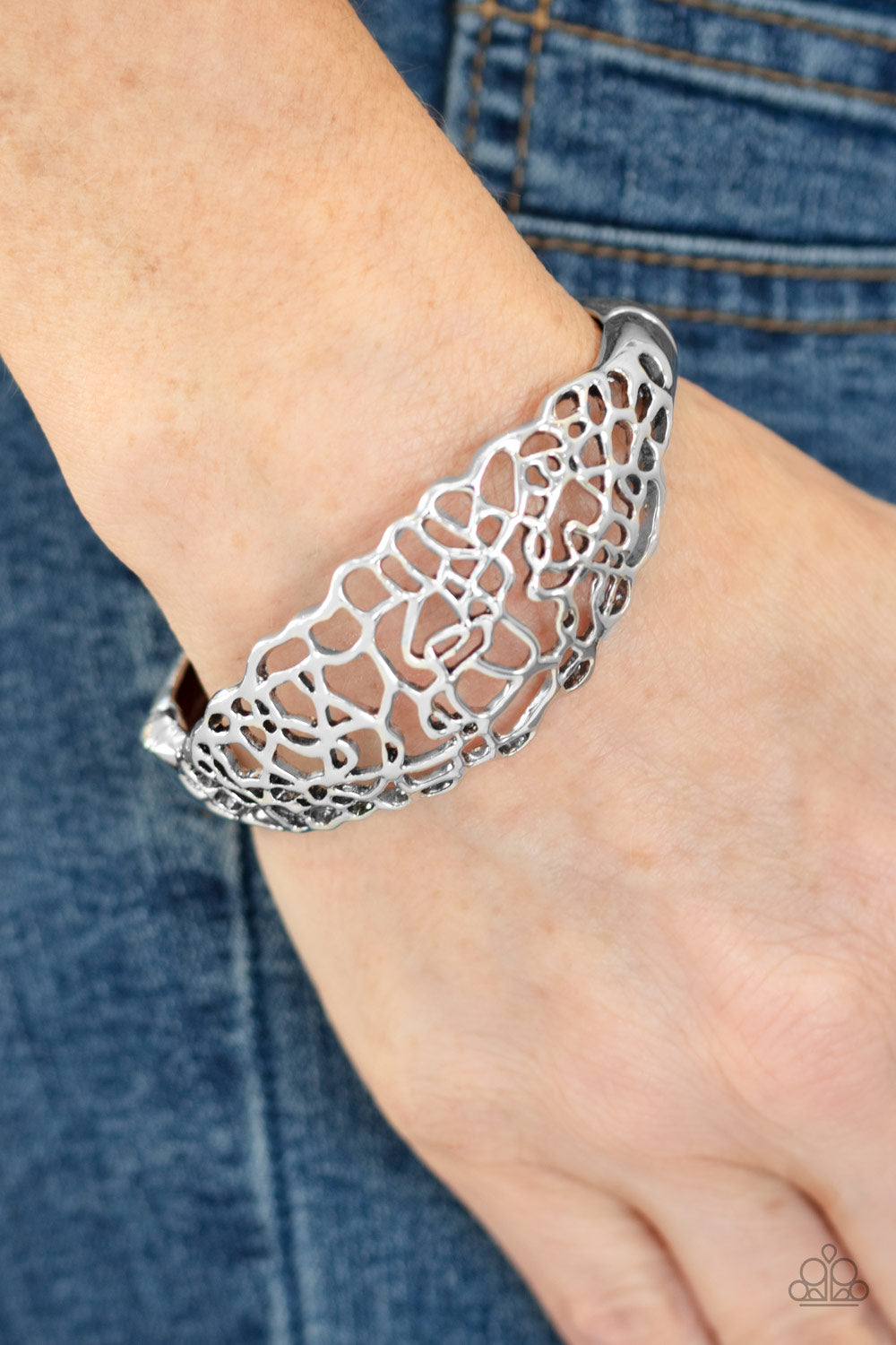 Paparazzi ♥ Airy Asymmetry - Silver ♥  Bracelet