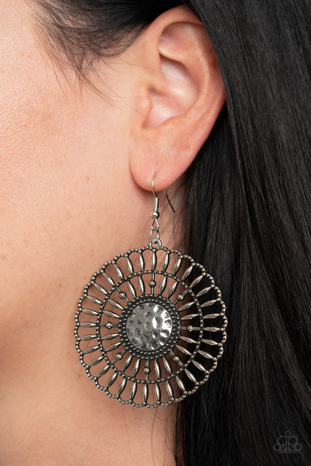 Paparazzi ♥ Rustic Groves - Silver ♥  Earrings