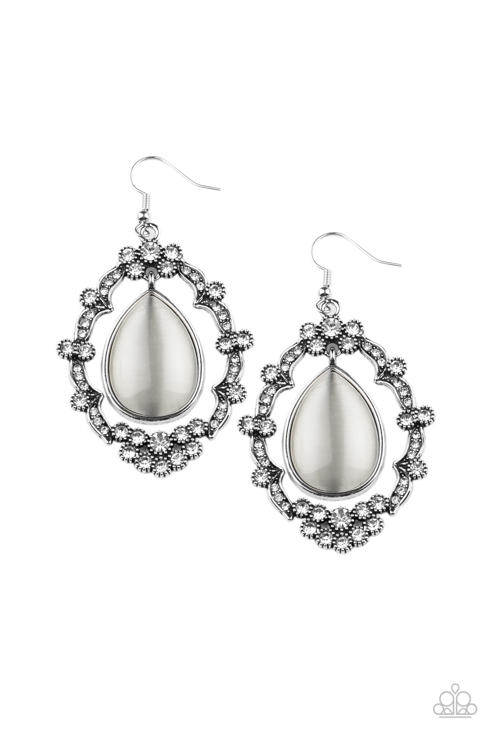 Paparazzi ♥ Icy Eden - White ♥  Earrings