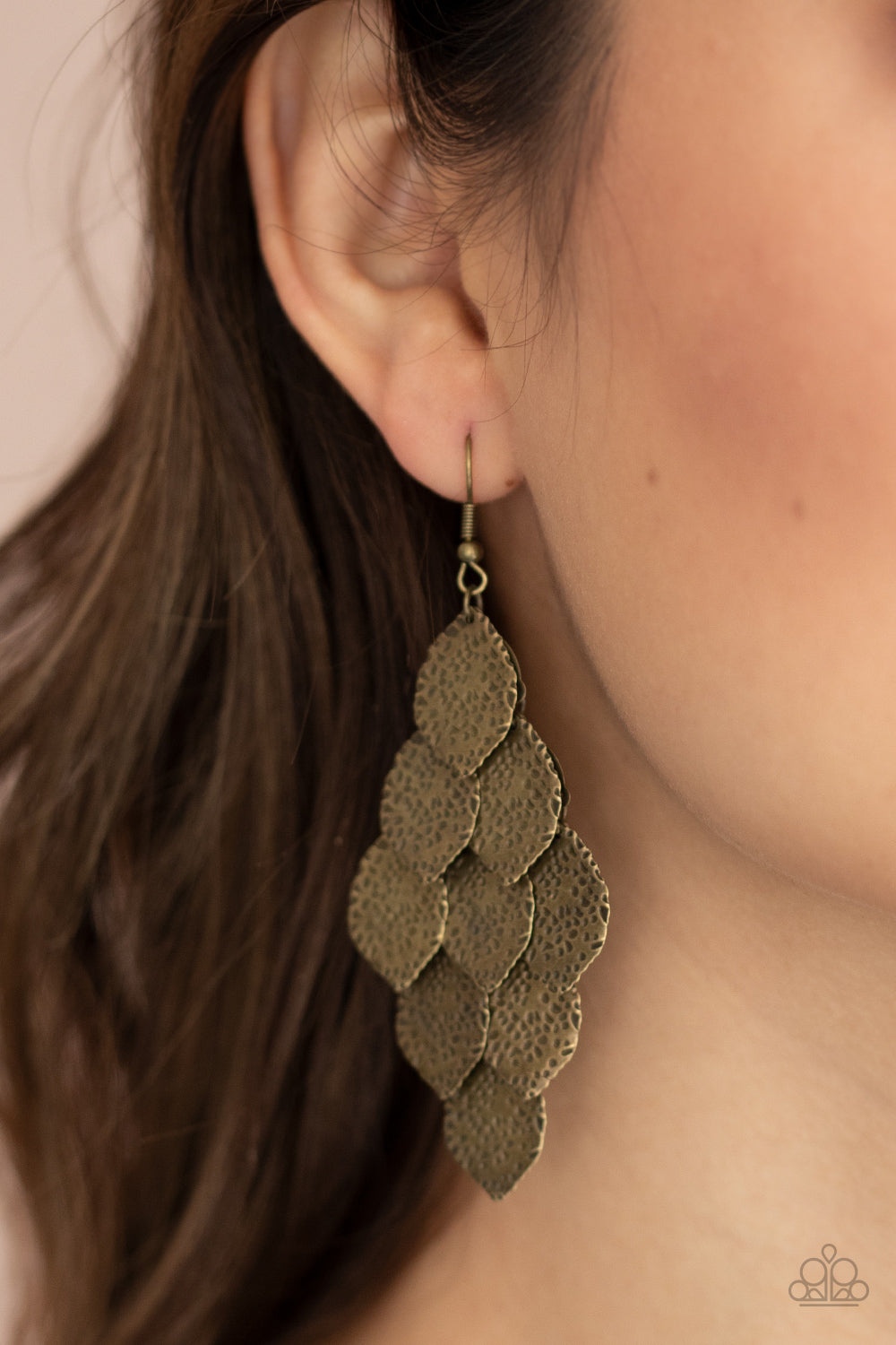 Paparazzi ♥ Loud and Leafy - Brass ♥  Earrings