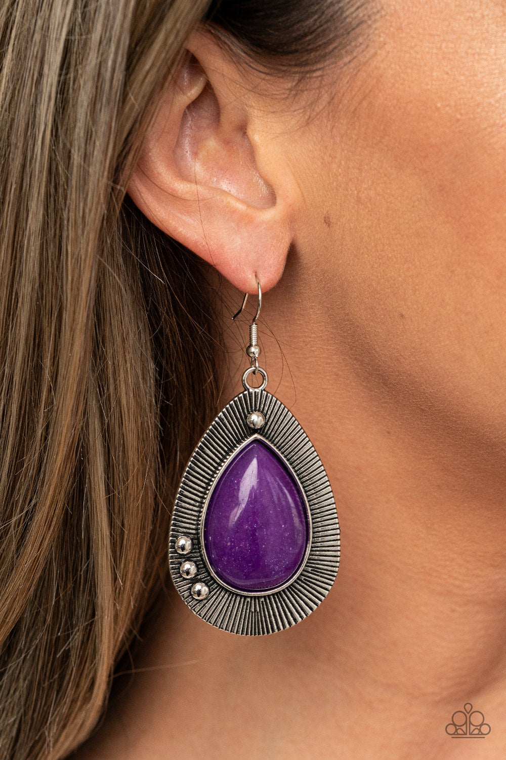 Paparazzi ♥ Western Fantasy - Purple ♥  Earrings