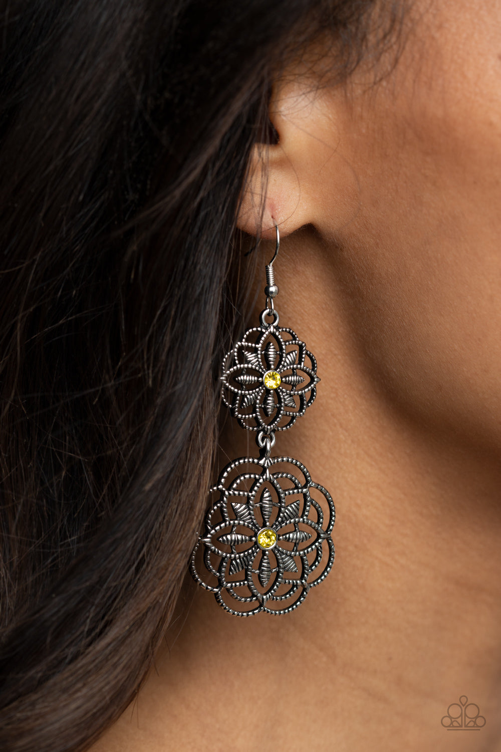 Paparazzi ♥ Mandala Mecca - Yellow ♥  Earrings