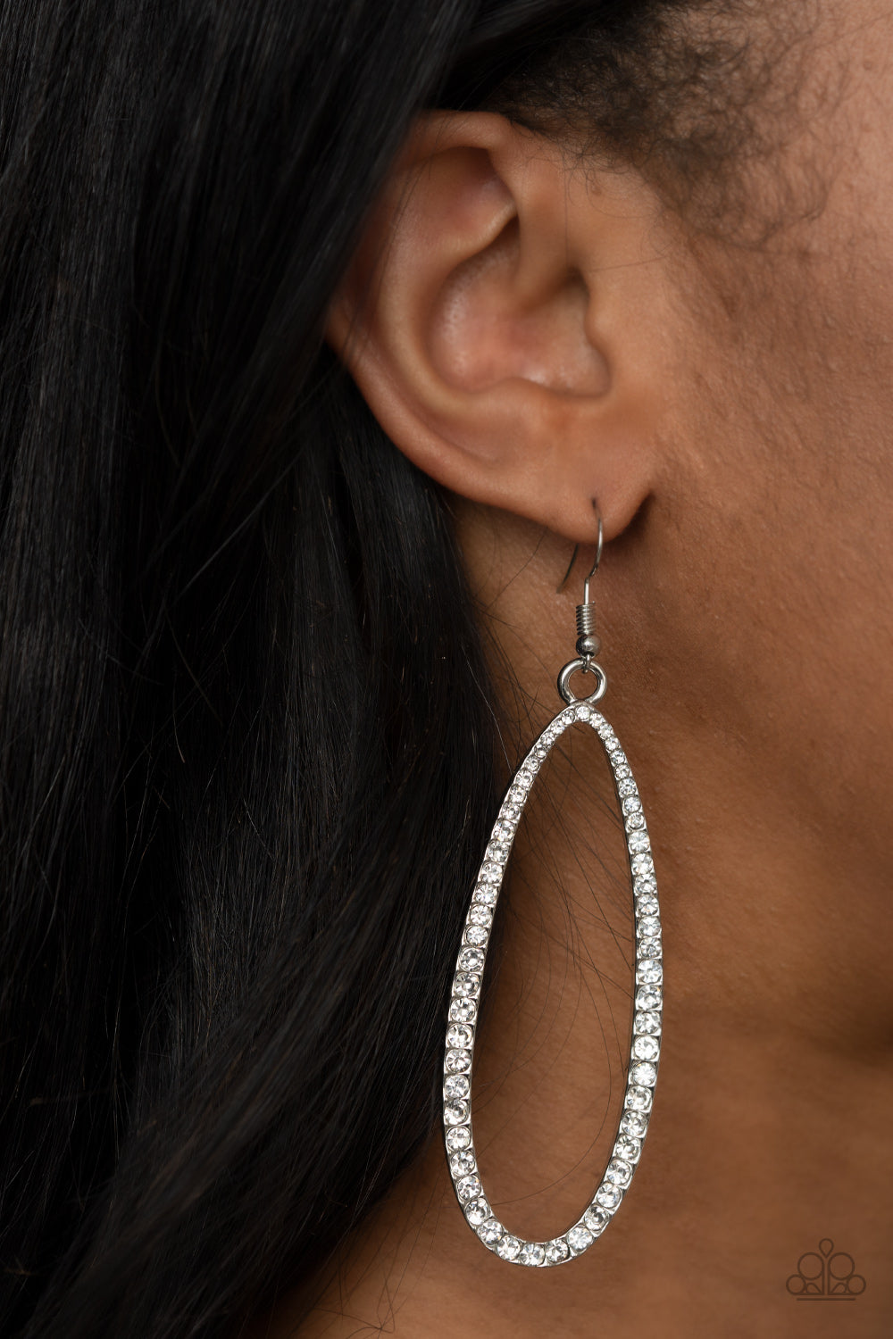 Paparazzi ♥ Dazzling Decorum - White ♥  Earrings