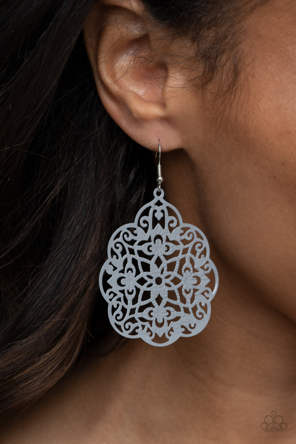 Paparazzi ♥ Mediterranean Eden - Silver ♥  Earrings