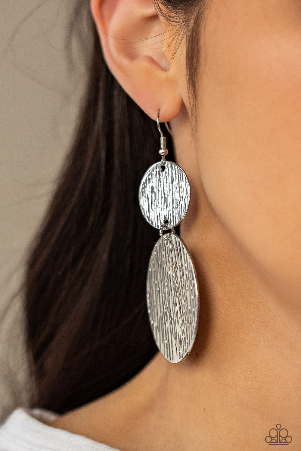 Paparazzi ♥ Status CYMBAL - Silver ♥  Earrings