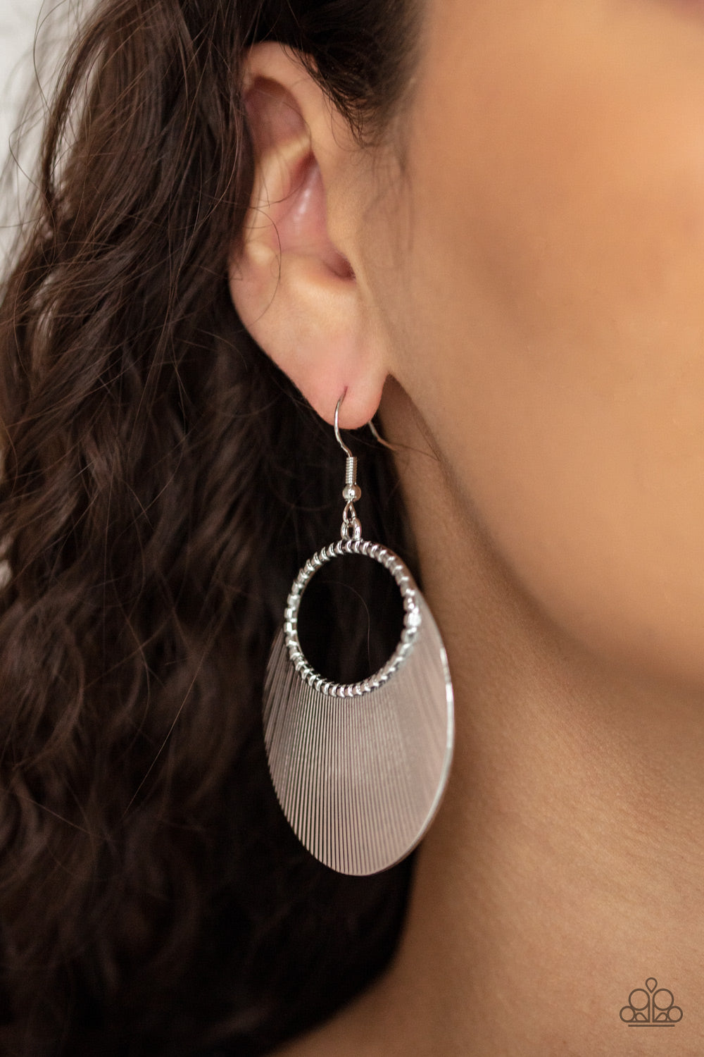 Paparazzi ♥ Fan Girl Glam - Silver ♥  Earrings