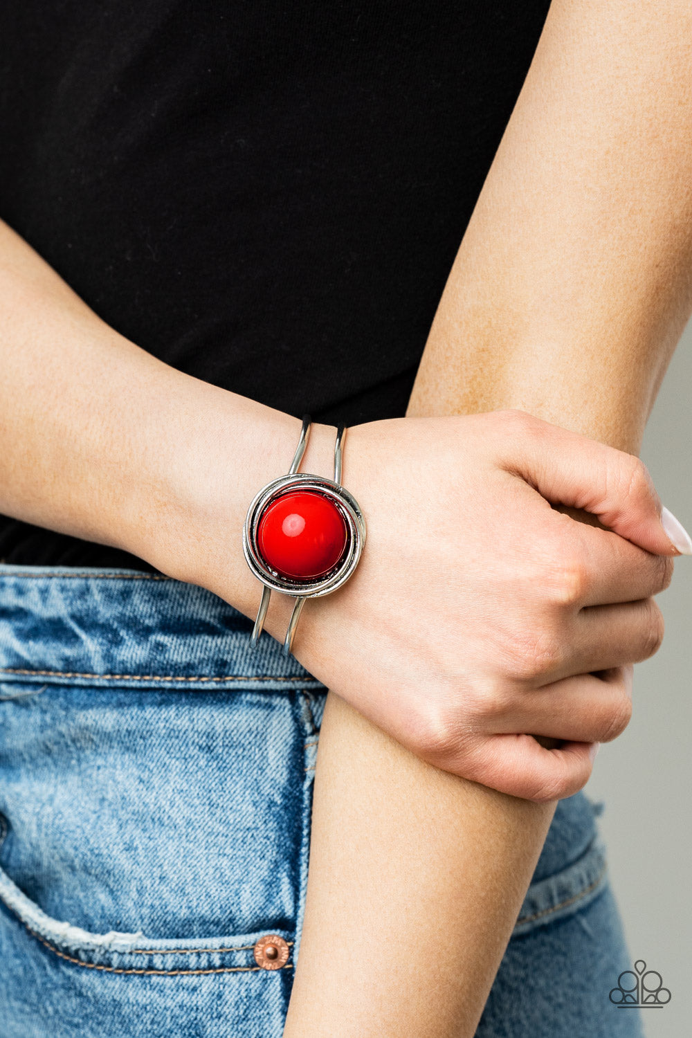 Paparazzi Take It From The POP Red Bracelet