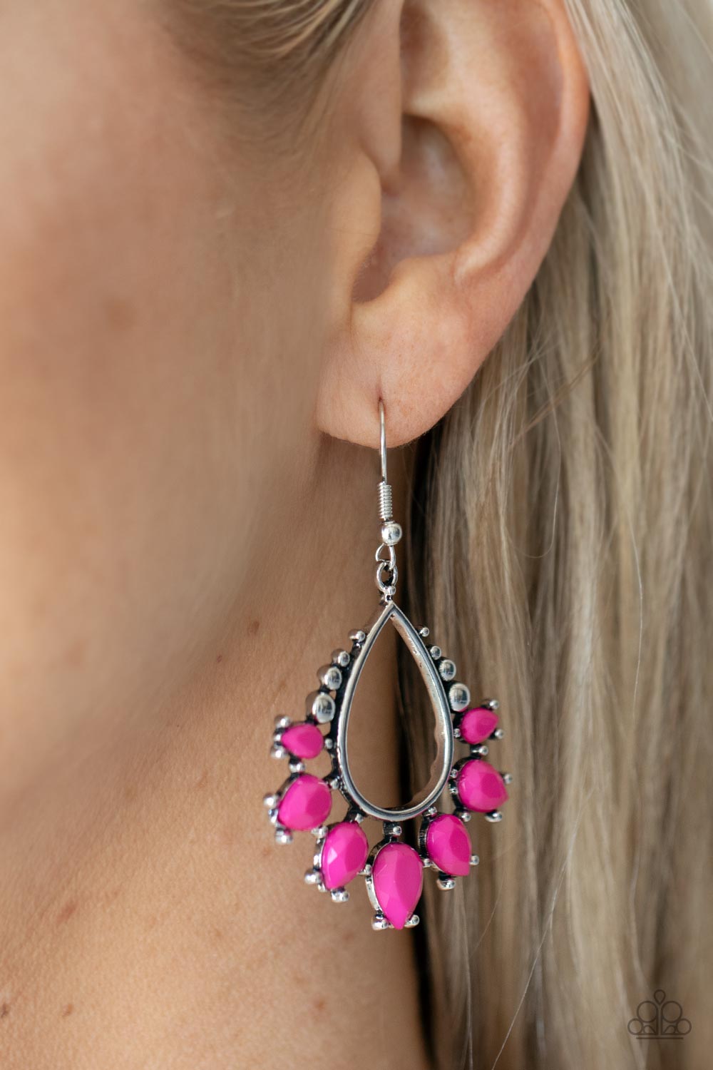 Paparazzi ♥ Flamboyant Ferocity - Pink ♥  Earrings