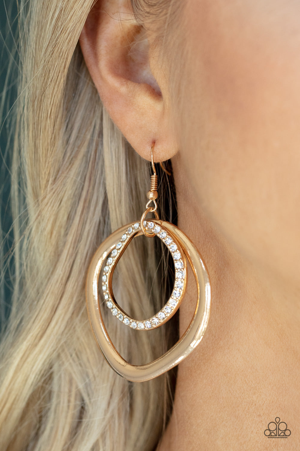 Paparazzi ♥ Spinning With Sass - Gold ♥  Earrings