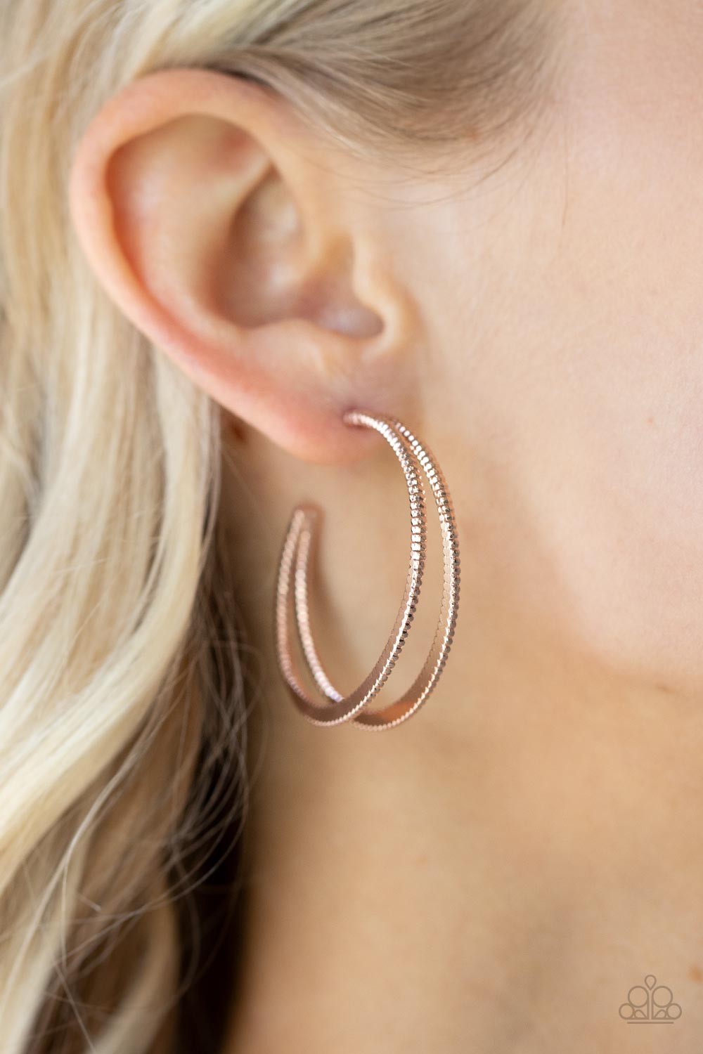 Paparazzi ♥ Rustic Curves - Rose Gold ♥  Earrings