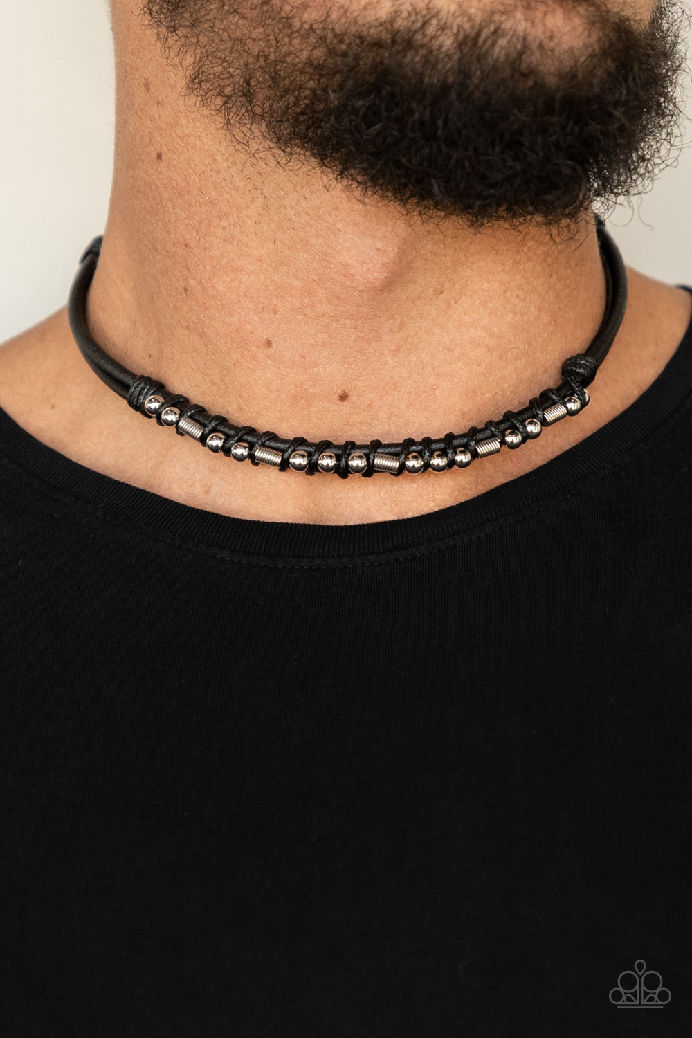 Black urban necklace paparazzi top