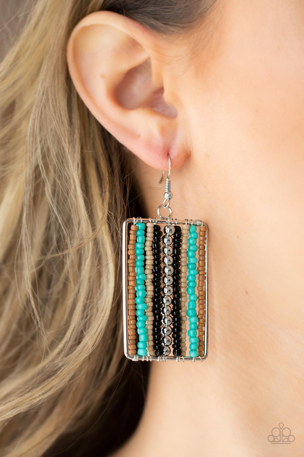 Paparazzi ♥ Beadwork Wonder - Black ♥  Earrings