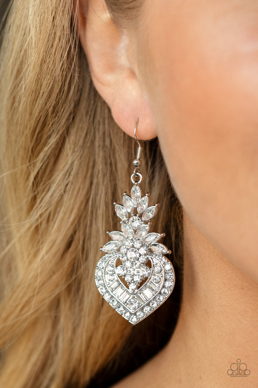 Paparazzi ♥ Royal Hustle - White ♥  Earrings