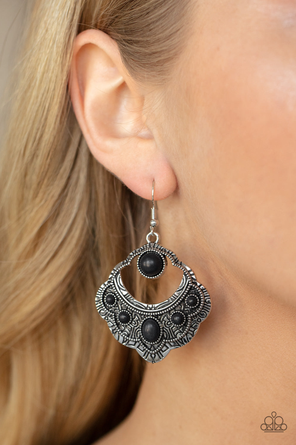 Paparazzi ♥ Saguaro Sunset - Black ♥  Earrings