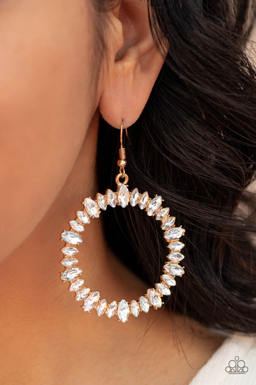 Paparazzi ♥ Glowing Reviews - Gold ♥  Earrings