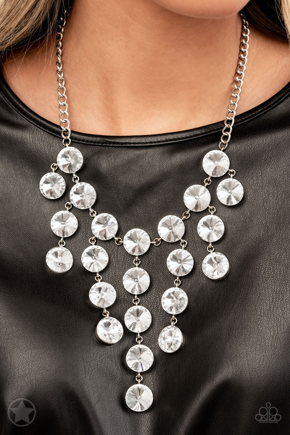 Paparazzi ♥ Spotlight Stunner ♥  Necklace