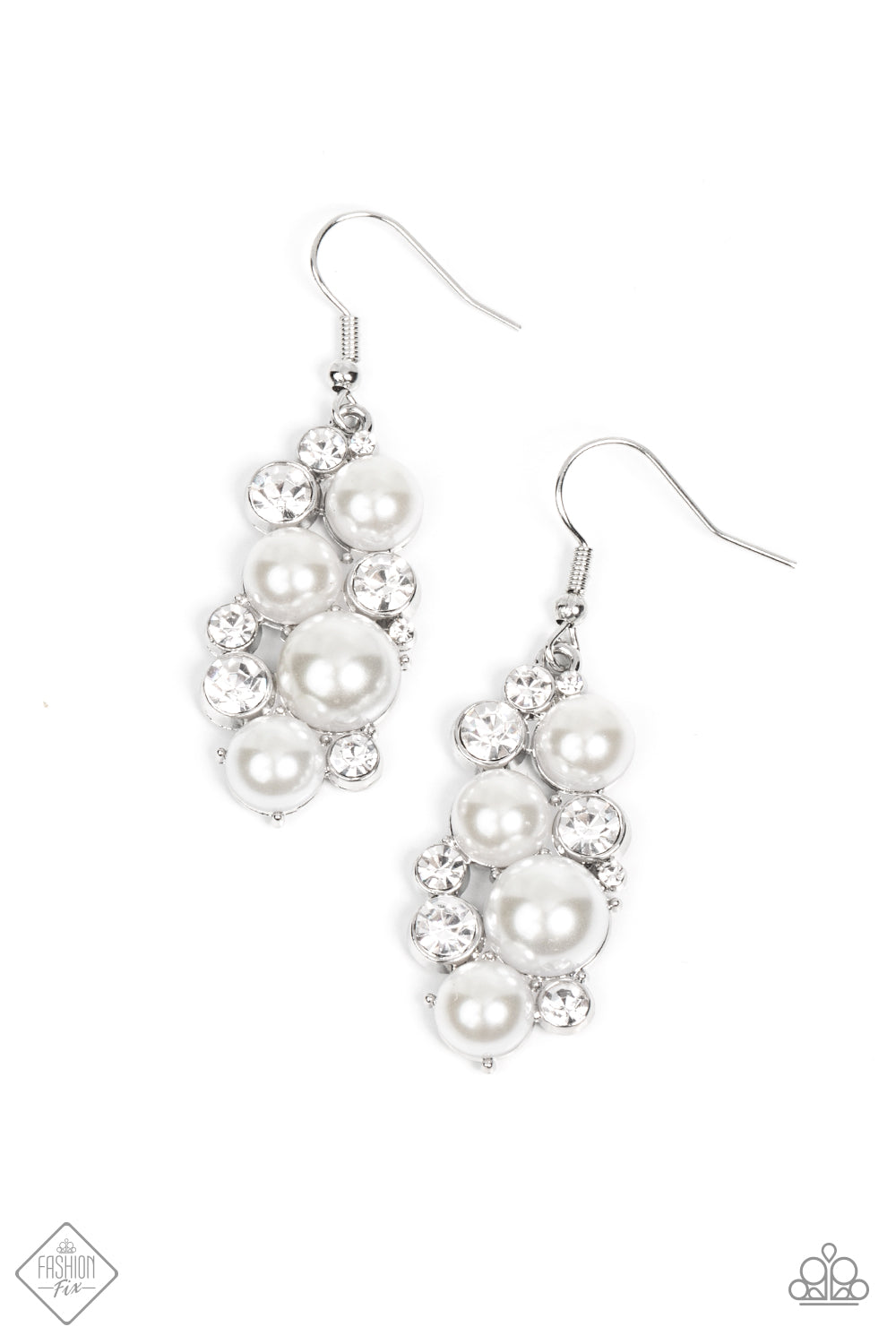 fond-of-baubles-white-p5re-wtxx-561ei