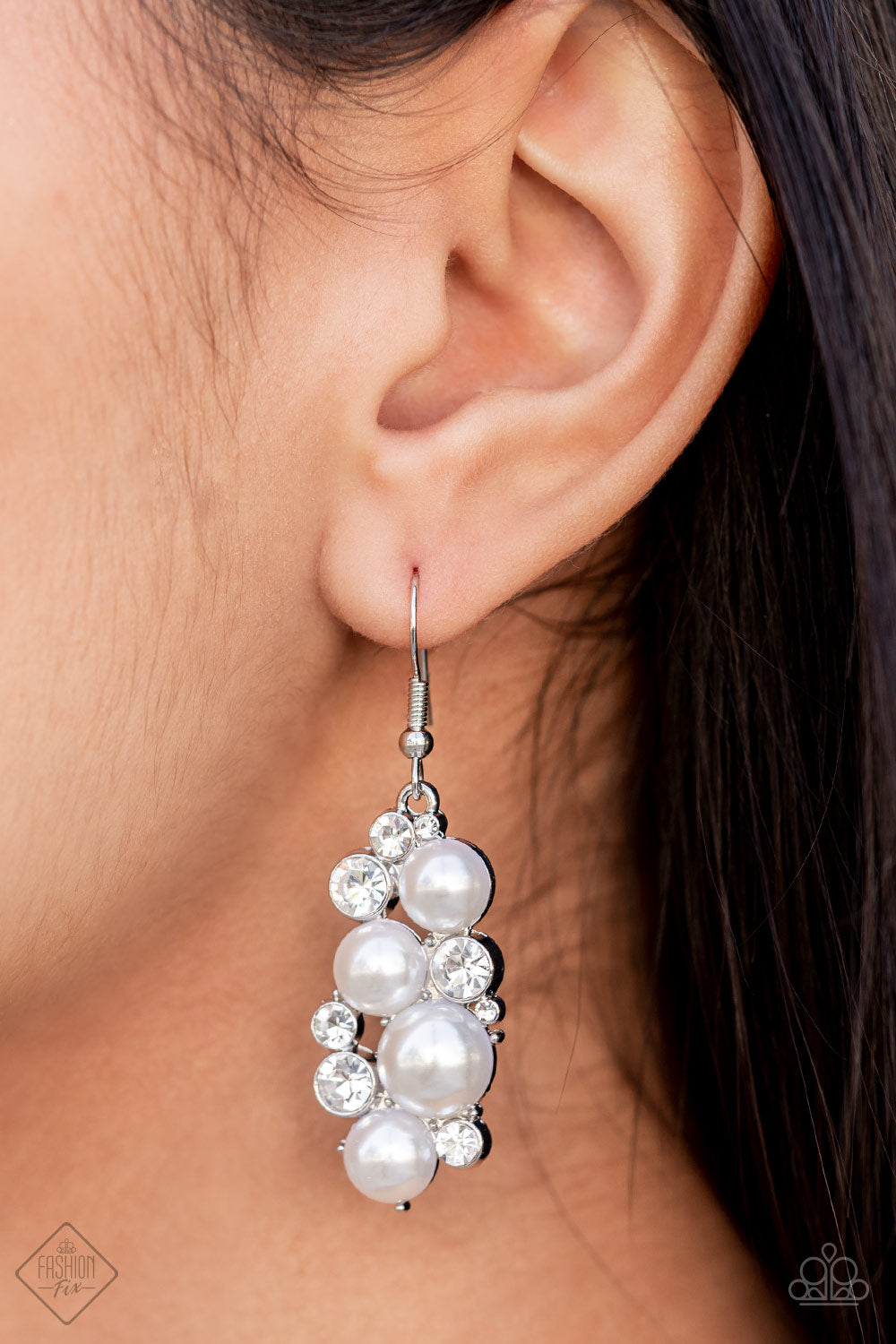 Paparazzi ♥ Fond of Baubles - White ♥  Earrings