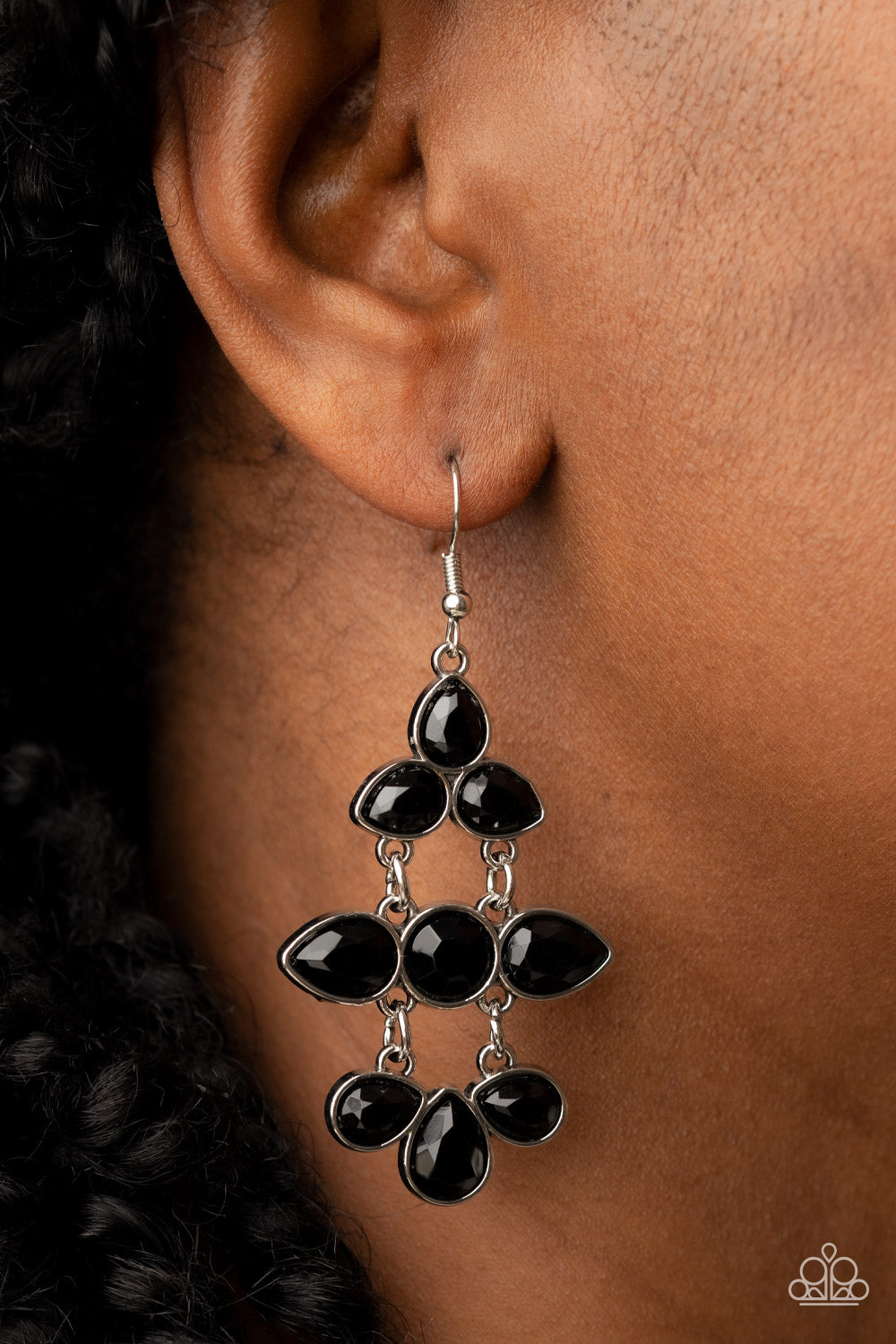 Paparazzi ♥ Bay Breezin - Black ♥  Earrings