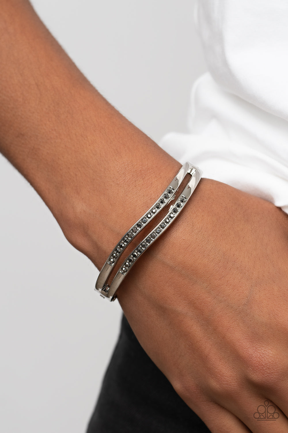 Paparazzi ♥ Gen Z Glamour - Silver ♥  Bracelet