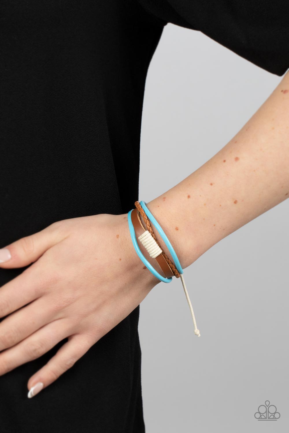 Paparazzi Trail Scout Blue Bracelet