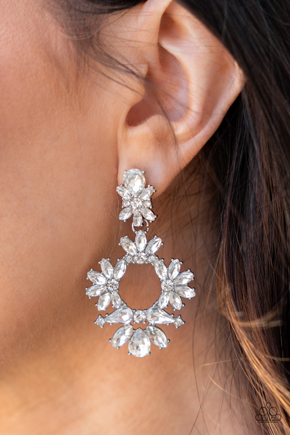 Paparazzi ♥ Leave them Speechless - White ♥  Post Earrings