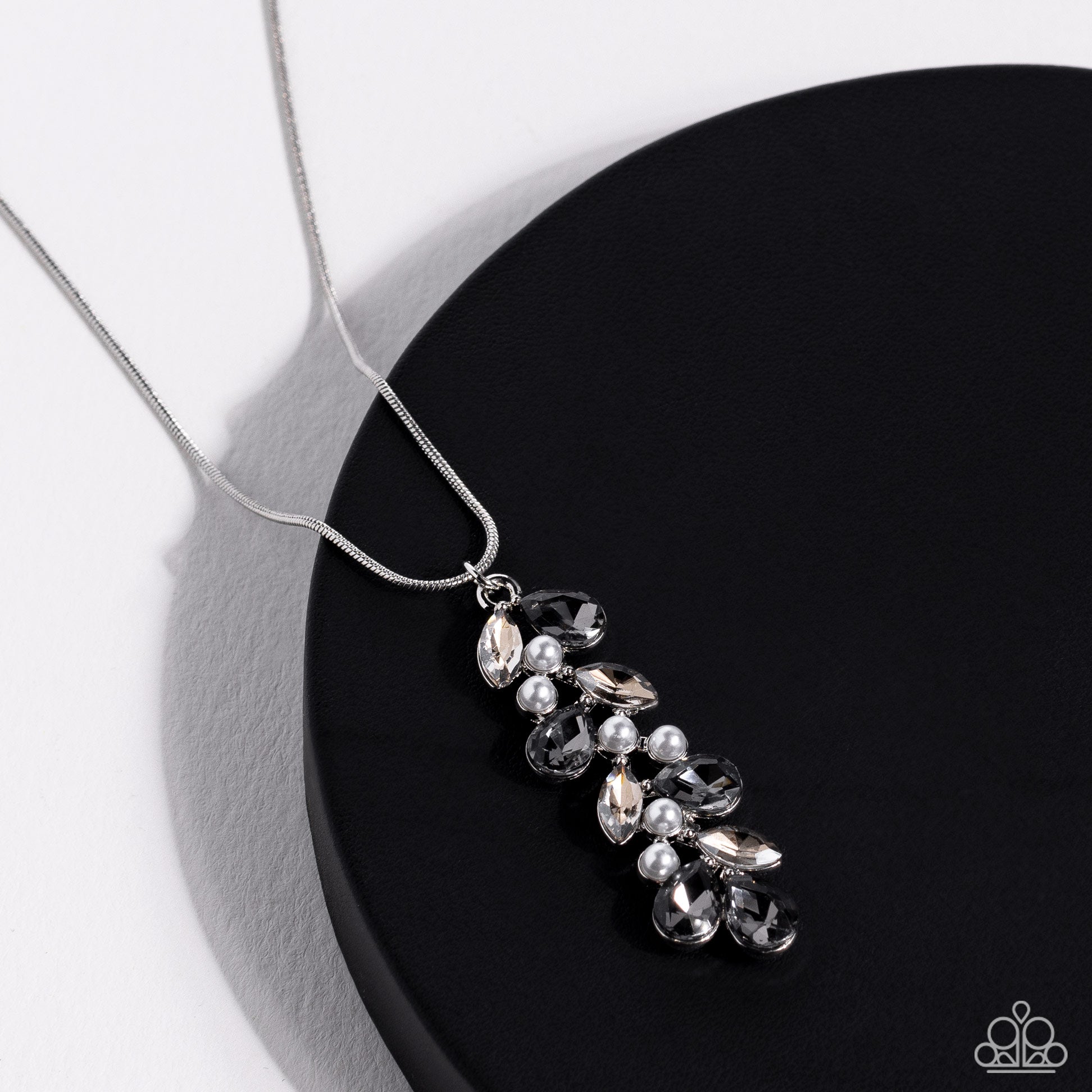 Paparazzi ♥ Pearls Before VINE - Silver ♥ Necklace – LisaAbercrombie