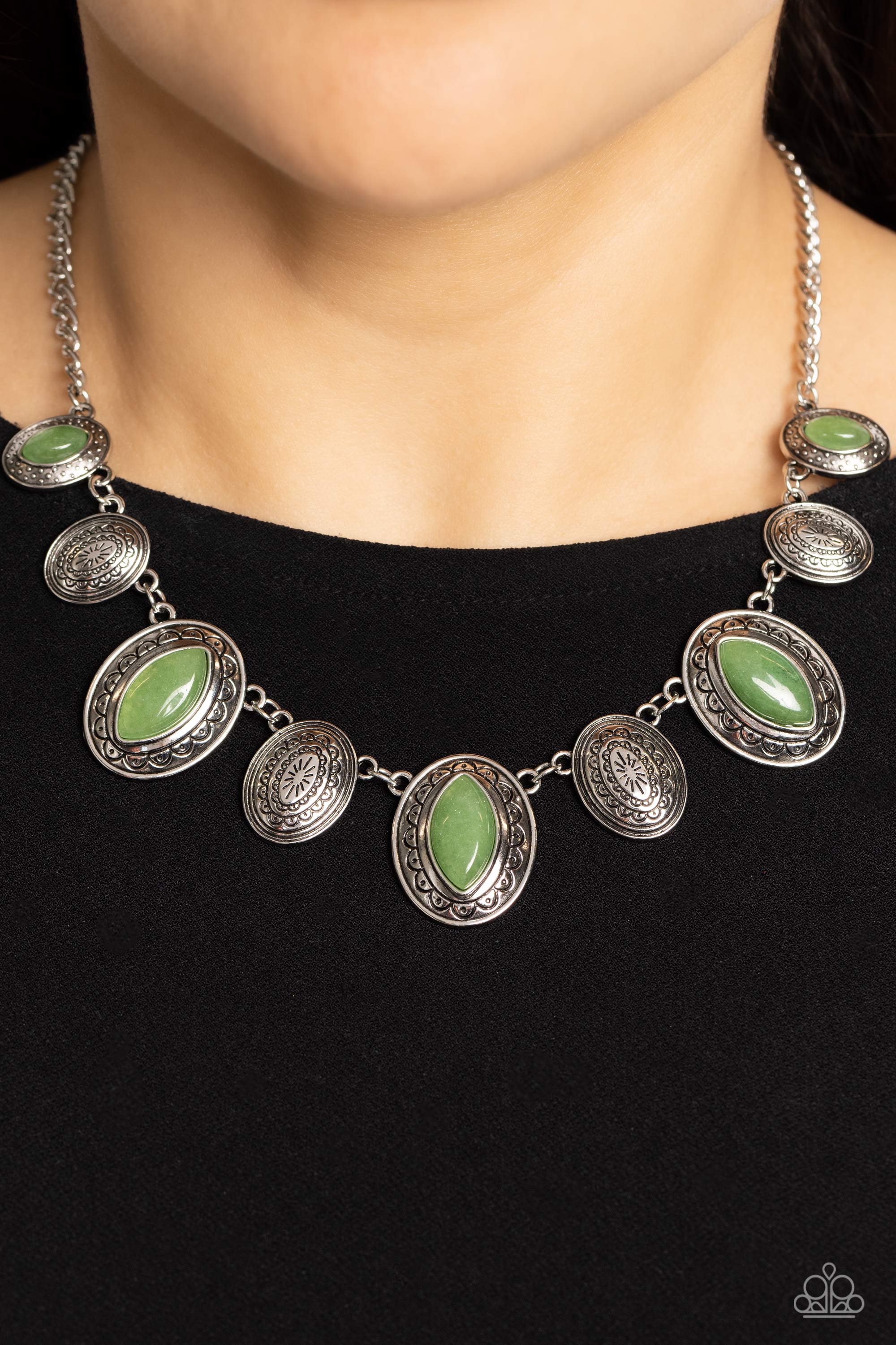 Paparazzi green store stone necklace