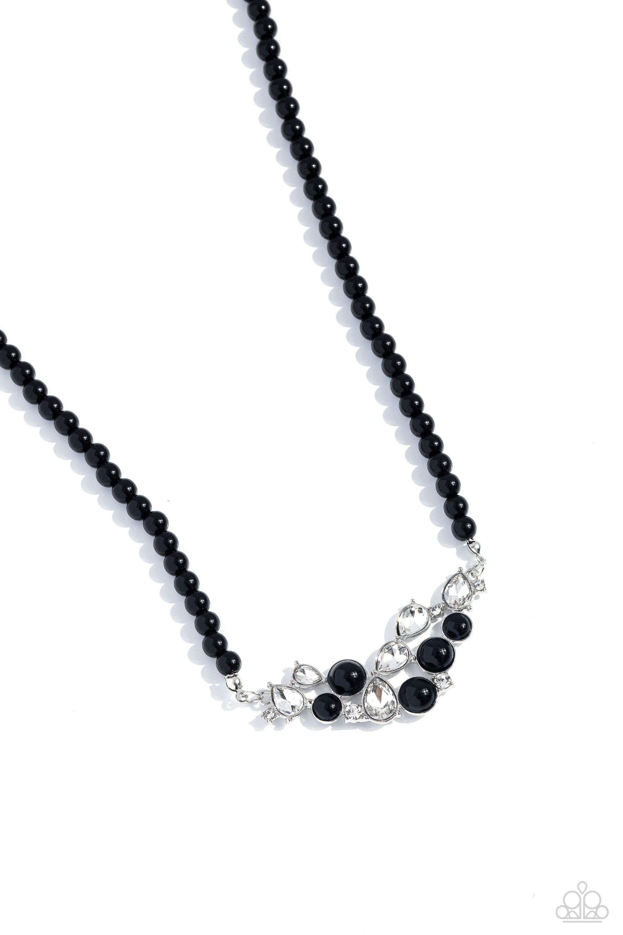 Paparazzi ♥ Pampered Pearls - Black ♥ Necklace